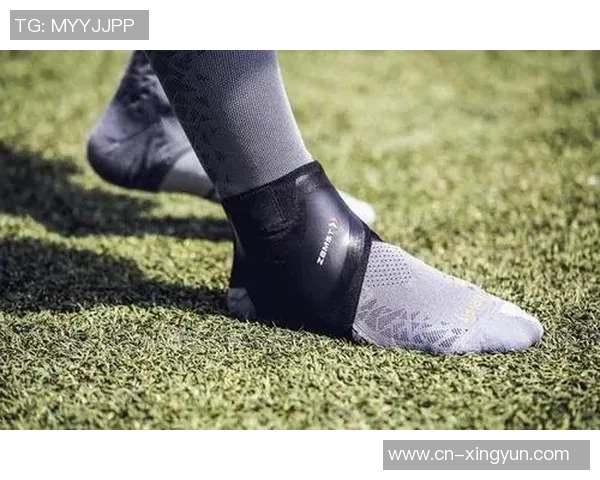 足球帮脚踝的保护与强化训练技巧解析与实用建议 足球帮脚踝的保护与强化训练技巧解析与实用建议